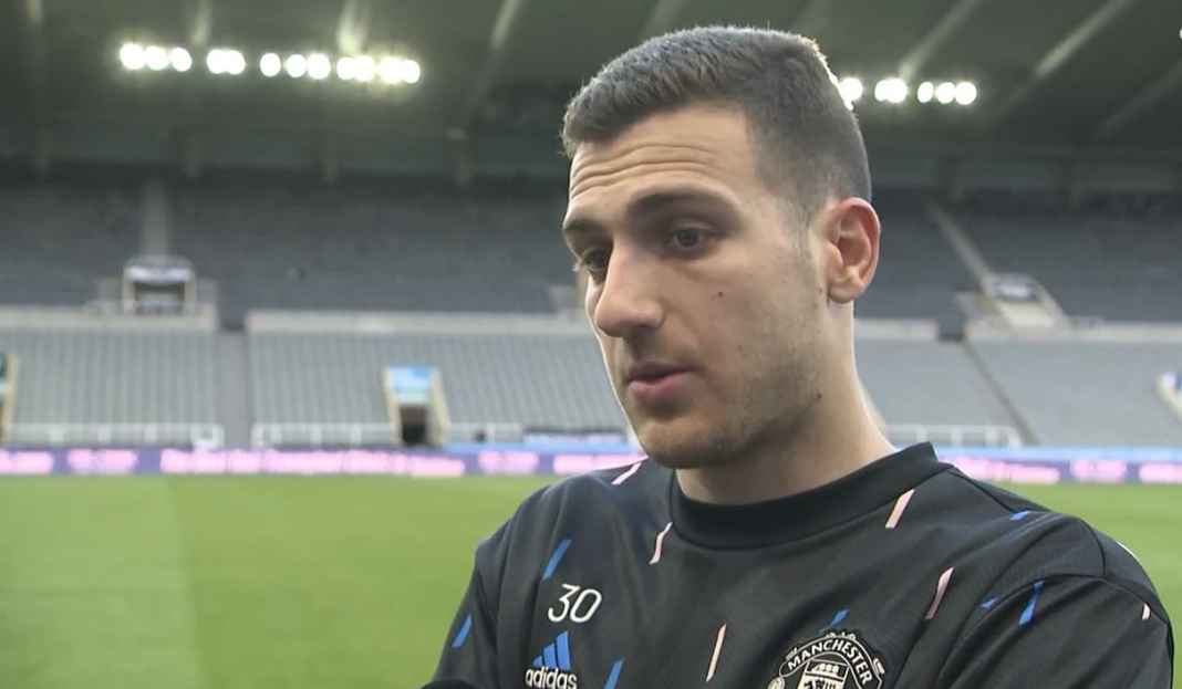 Diogo Dalot perpanjang kontrak di Manchester United Deal, Diogo Dalot Tanda Tangani Kontrak Baru Jangka Panjang di Manchester United
