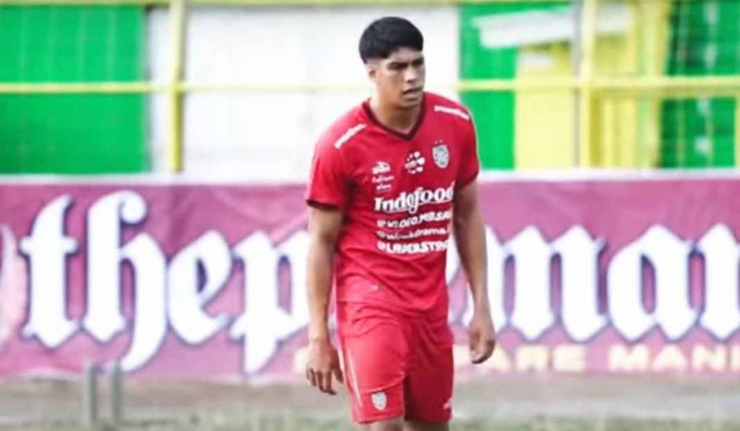 Elias Dolah Jalani Sesi Latihan di Laga Bali United vs PSM Makassar Elias Dolah Beberkan Sosok yang Meyakinkannya Gabung Bali United