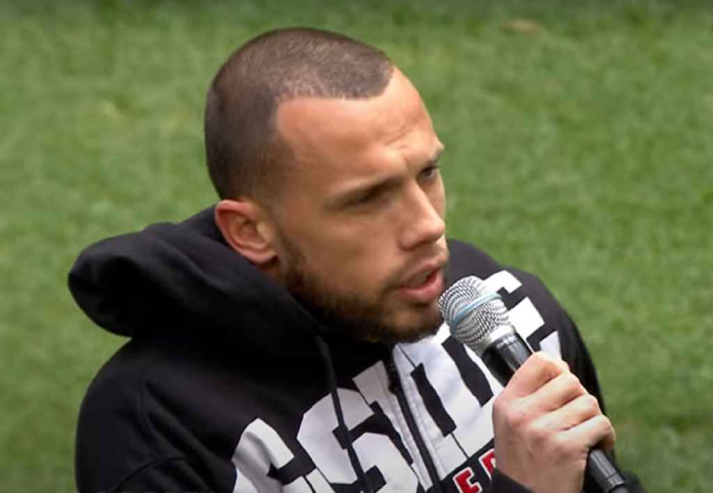 John Heitinga Dipecat Ajax