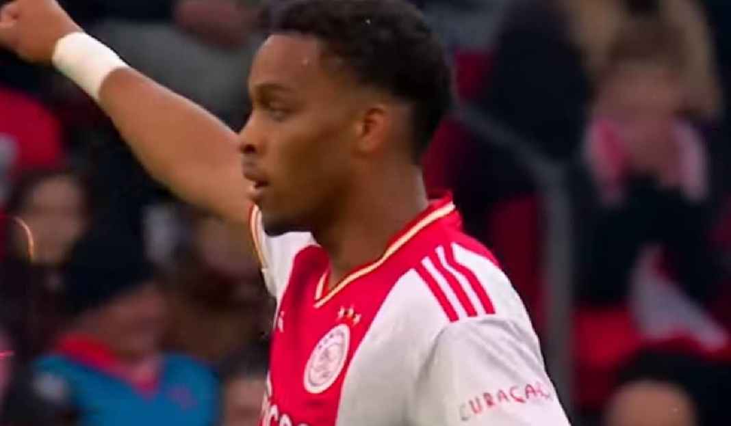 Alasan Jurrien Timber Layak Gabung ke Arsenal