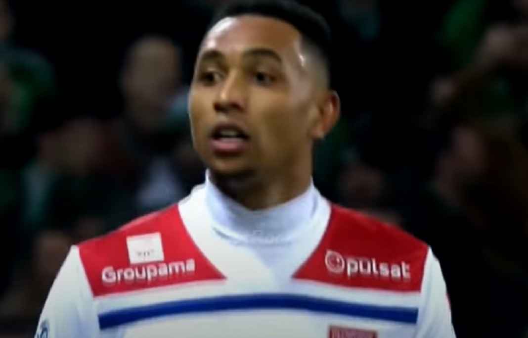 Liverpool Terdepan Datangkan Kenny Tete Liverpool Terdepan Datangkan Kenny Tete