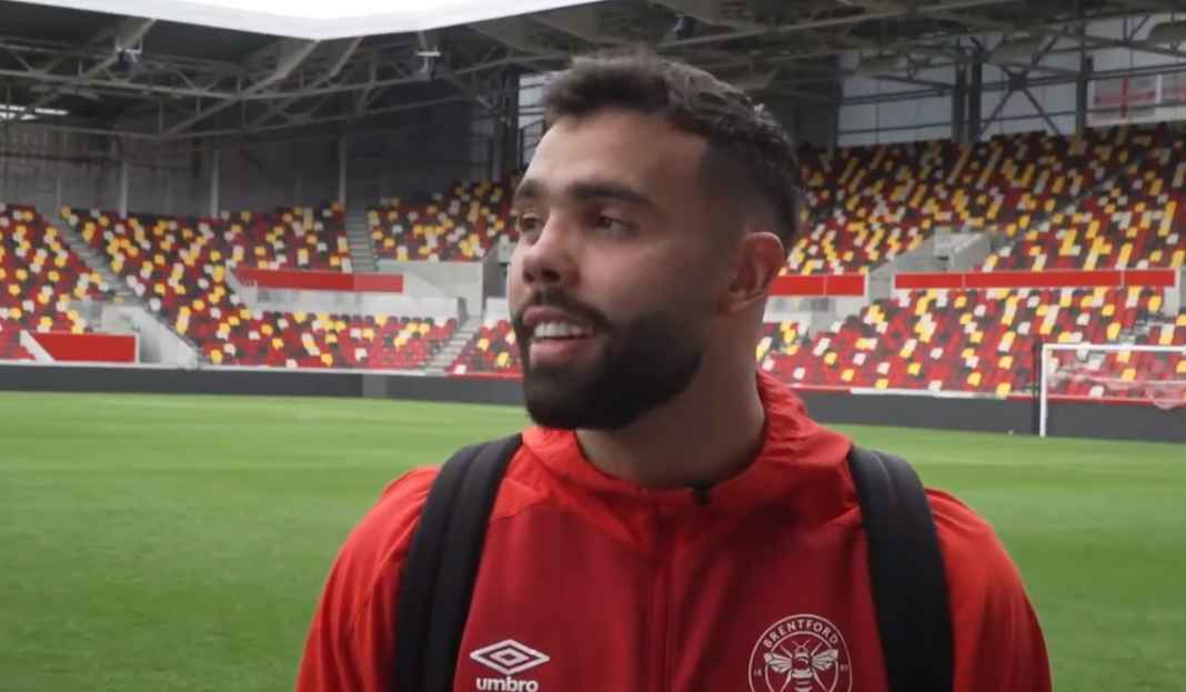 Manchester United masih minati David Raya Setan Merah Siaga Bajak Upaya Transfer Tottenham Hotspur Untuk David Raya