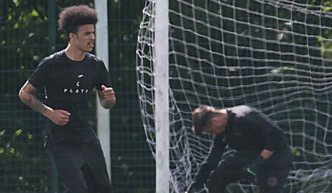 Mason Greenwood mulai berlatih kembali Akhirnya Greenwood Kembali Berlatih, Siap Masuk Skuad Manchester United Musim Depan
