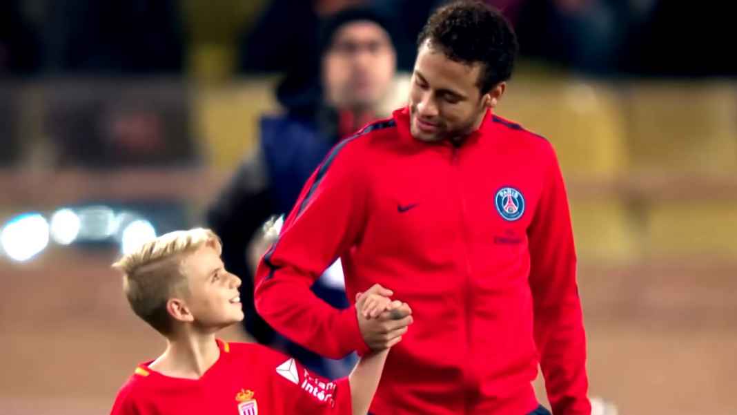 Neymar Karir Menukik Neymar, Gagal Sukses di PSG dan Kini Akan Terdampar di Liga non-Eropa
