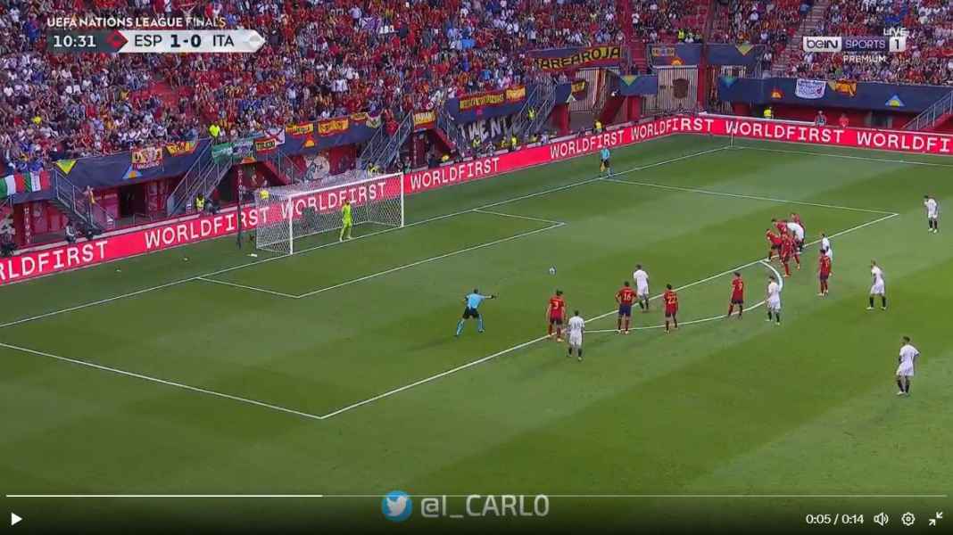 Penalti Immobile ke gawang Unai Simon Sudah 1-1, Pemain Debutan Spanyol Beri Penalti Bagi Italia