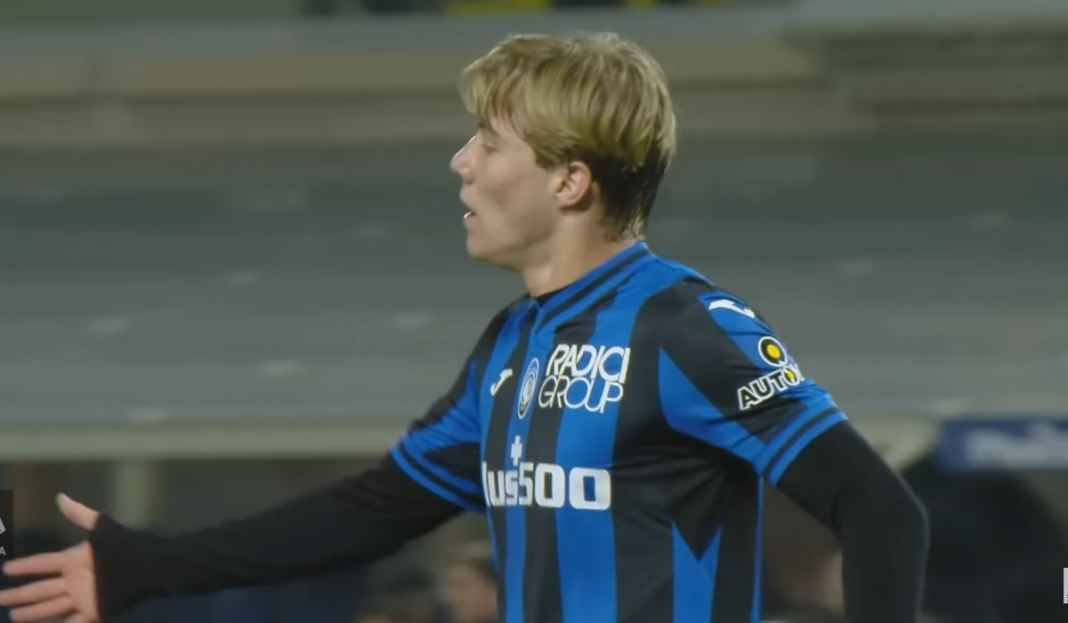 Rasmud Holjund dijadikan calon pengganti Dusan Vlahovic Update Transfer Juventus 29/6 : Rasmus Holjund, Fabiano Parisi, Adrien Rabiot, Gleison Bremer