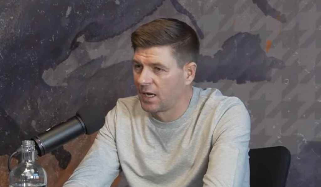 Turun Kelas! Steven Gerrard Bakal Latih Klub Championship