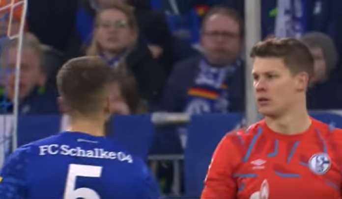 Alexander Nubel saat masih membela Schalke
