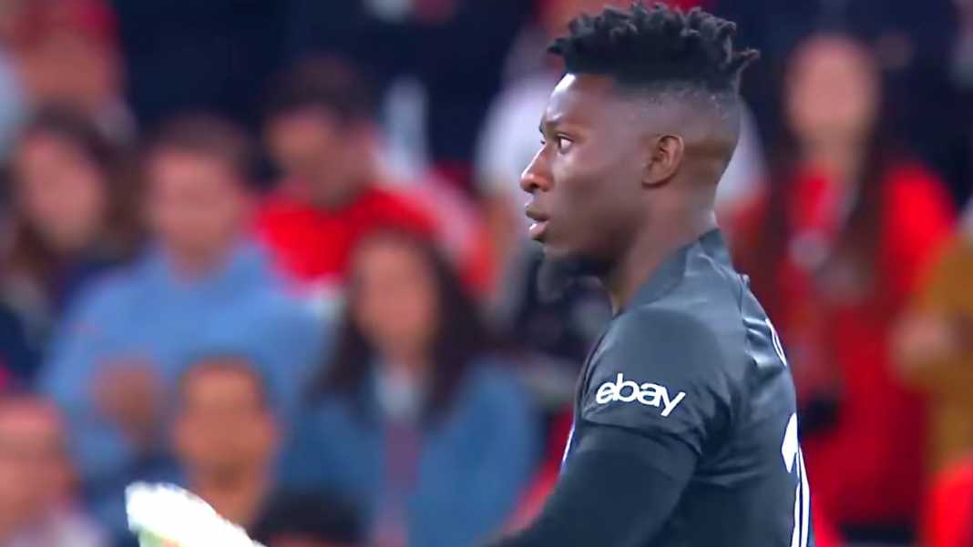Andre Onana mengamankan bola Andre Onana Baru Gabung, Sudah Bocorkan Taktik Manchester United