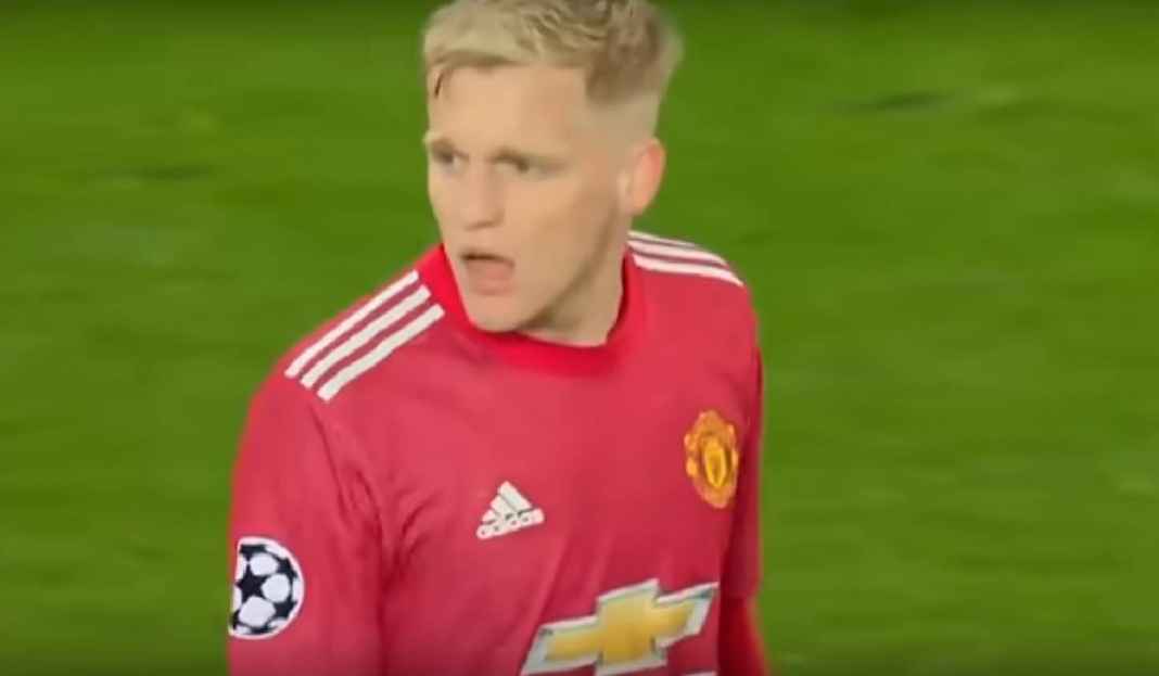 Donny van de Beek Tampil untuk MU di Liga Champions Ssst, Donny van de Beek Segera Merapat ke AC Milan