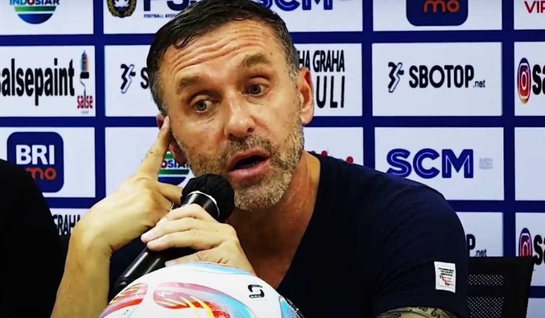 Ekspresi Wajah Thomas Doll Usai Persija Jakarta Ditahan Persikabo 1973 Dalam Konferensi Pers Sorry Jak, Persija Jakarta Sulit Menang Jika Pemain Asing Tak Komplet
