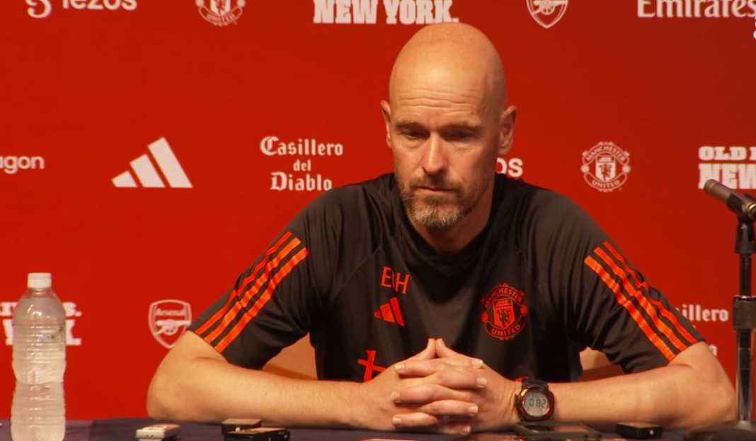 Erik ten Hag dalam konferensi pers Kata-Kata Ten Hag Dalam Konferensi Pers Jelang Pertandingan Pramusim Kontra Arsenal