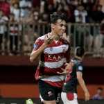 Francisco Rivera usai mencetak gol pembuka kemenangan Madura United atas Persis Solo
