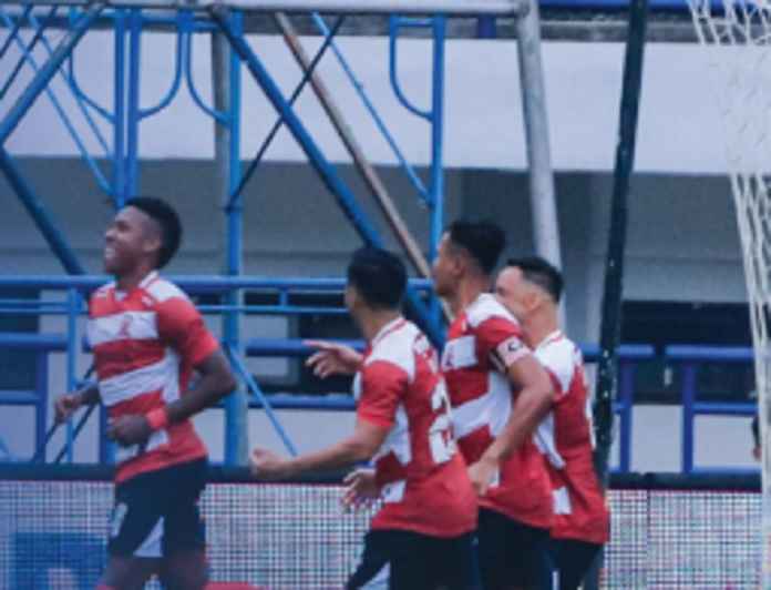 Jaja Usai Mencetak Gol untuk Madura United ke Gawang Persib Bandung