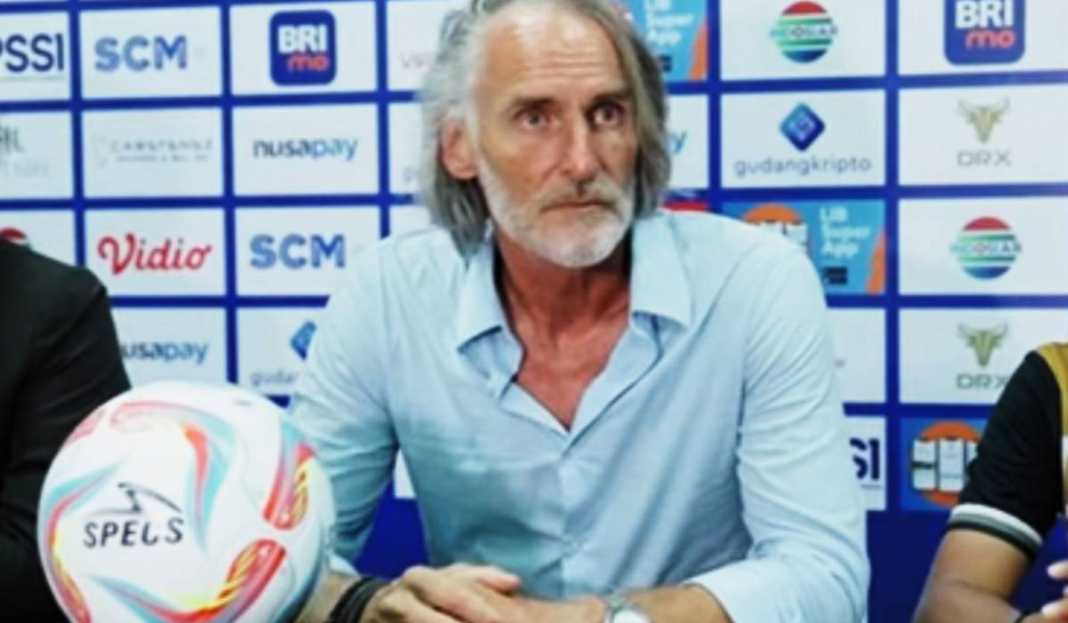Jan Olde Riekerink Konferensi Pers Usai Dewa United Bungkam Persita Dewa United Kejutkan Liga 1, Jan Olde Riekerink Ajukan Permintaan