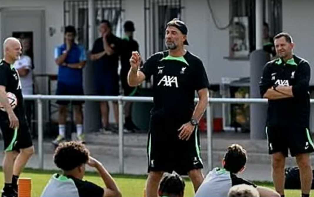 Jurgen Klopp selama tur pramusim ke Jerman pekan ini Jurgen Klopp selama tur pramusim ke Jerman pekan ini
