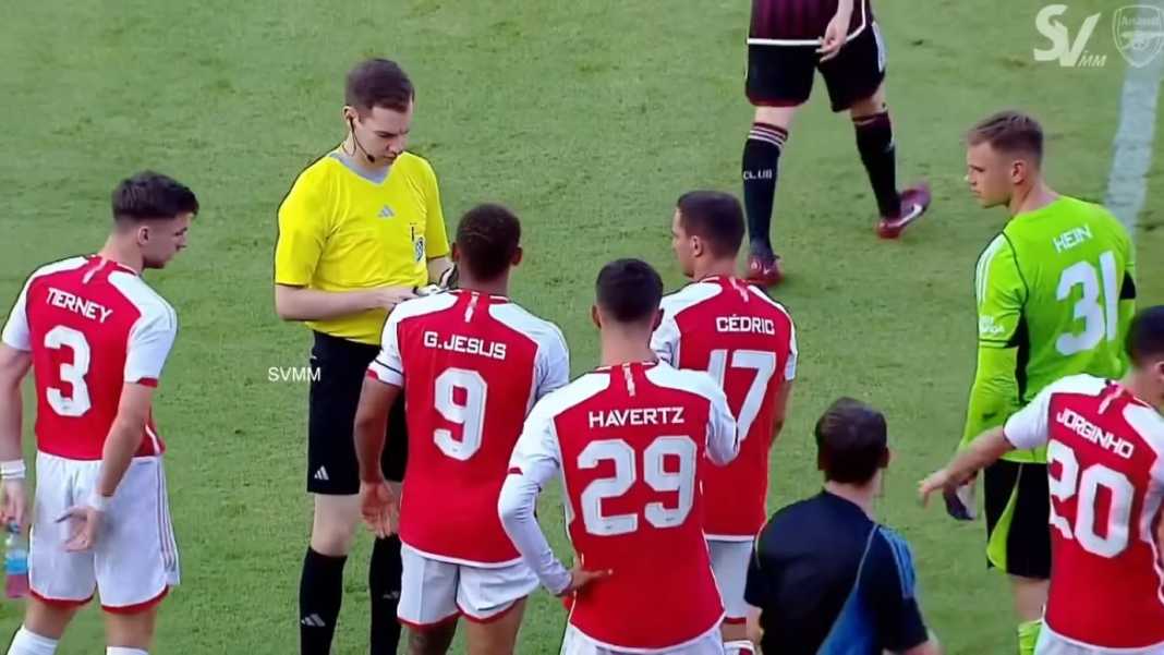 Kai Havertz dengan jersey Arsenal Jorginho Berubah Menjadi Agen Saat Bantu Kepindahan Kai Havertz ke Arsenal