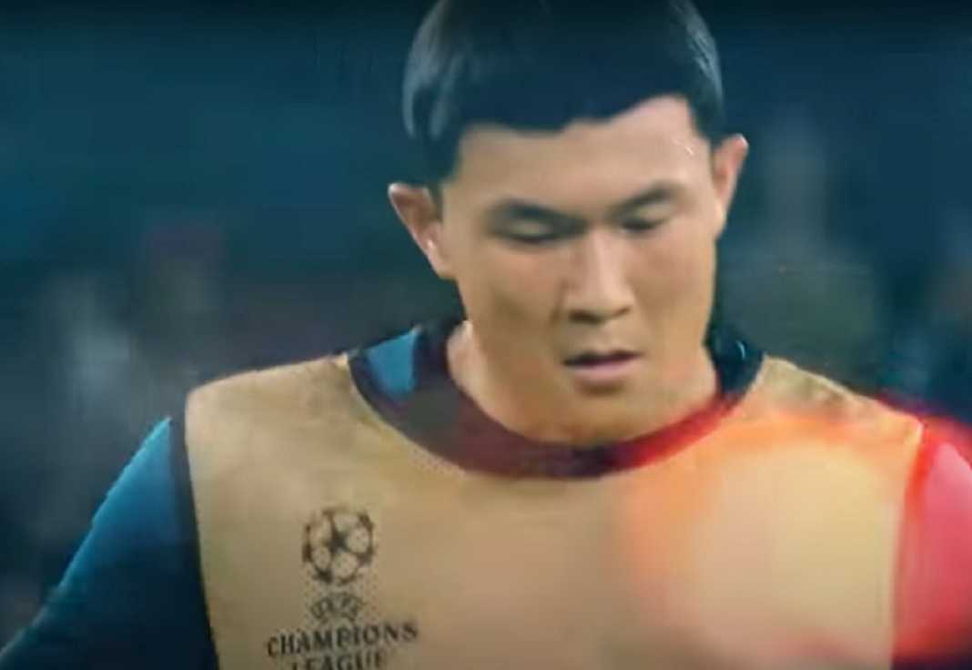 Kim Min-jae dalam sebuah sesi latihan saat masih membela Napoli Kim Min-jae dalam sebuah sesi latihan saat masih membela Napoli