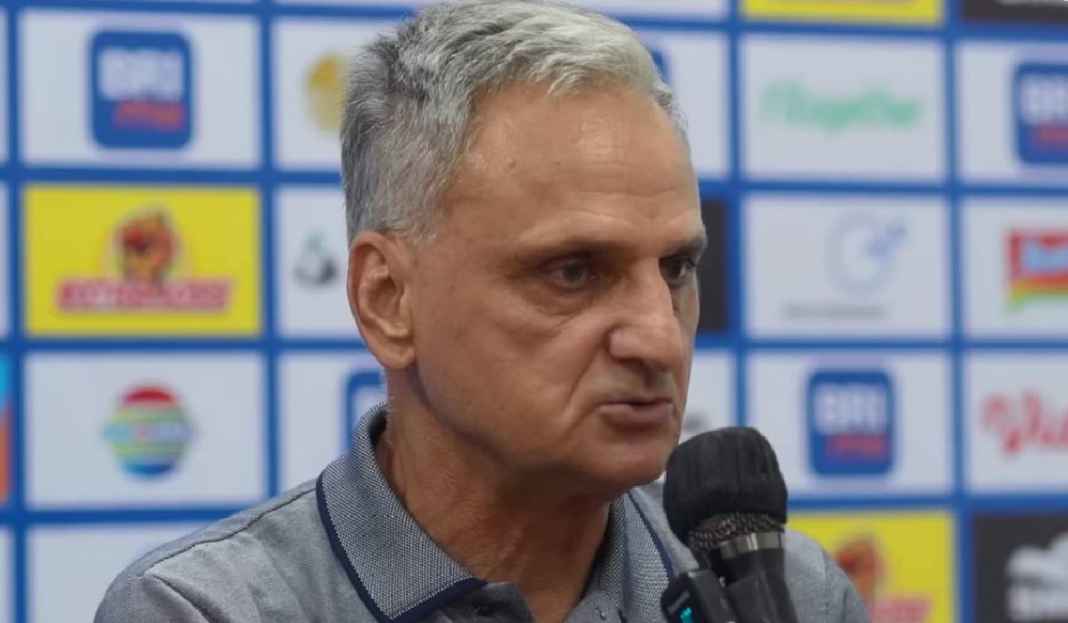 Konferensi Pers Marian Mihail Usai Laga PSS Sleman vs Persis Solo Reaksi Marian Mihail Usai PSS Sleman Imbang Kontra Persis Solo