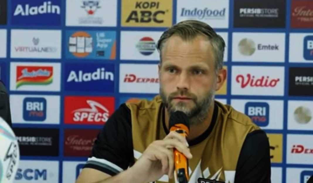Konferensi Pers Sonny Stevens di Laga Persib bandung vs Dewa United pekan ketiga Liga 1 2023-24 Sonny Stevens, Kiper Tangguh yang Bantu Dewa United Bertengger di Puncak Klasemen Liga 1