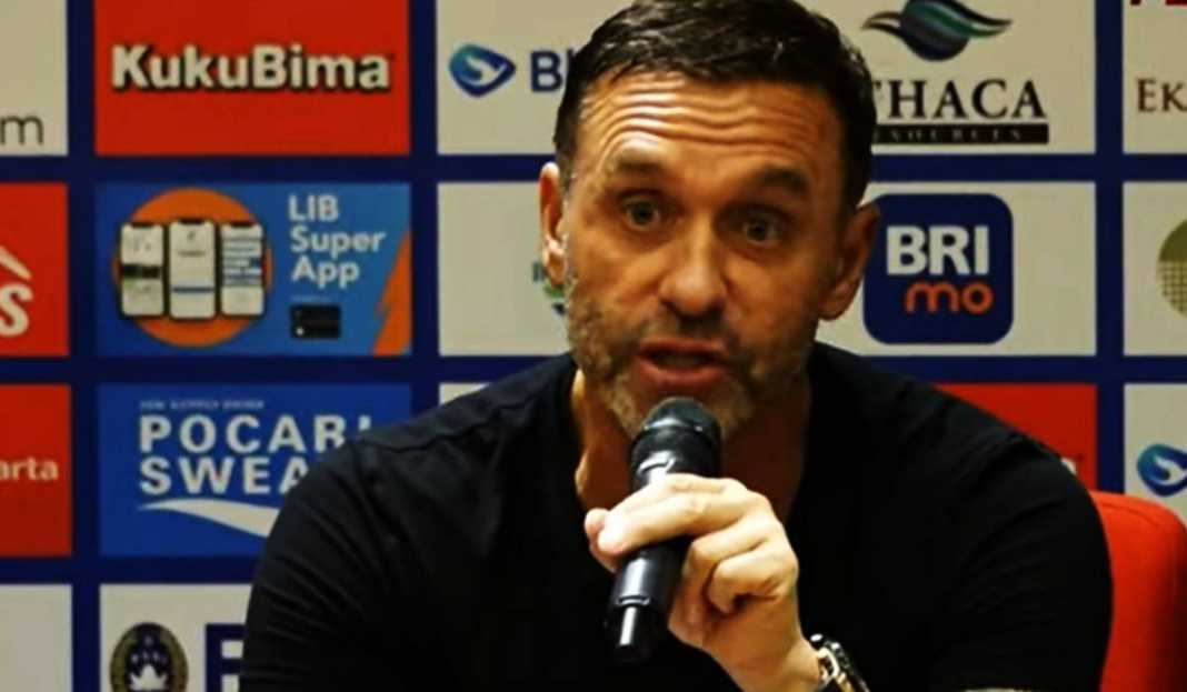 Konferensi Thomas DollPersija vs Persebaya Alasan Thomas Doll Nggak Puas dengan Kemenangan Persija Lawan Persebaya