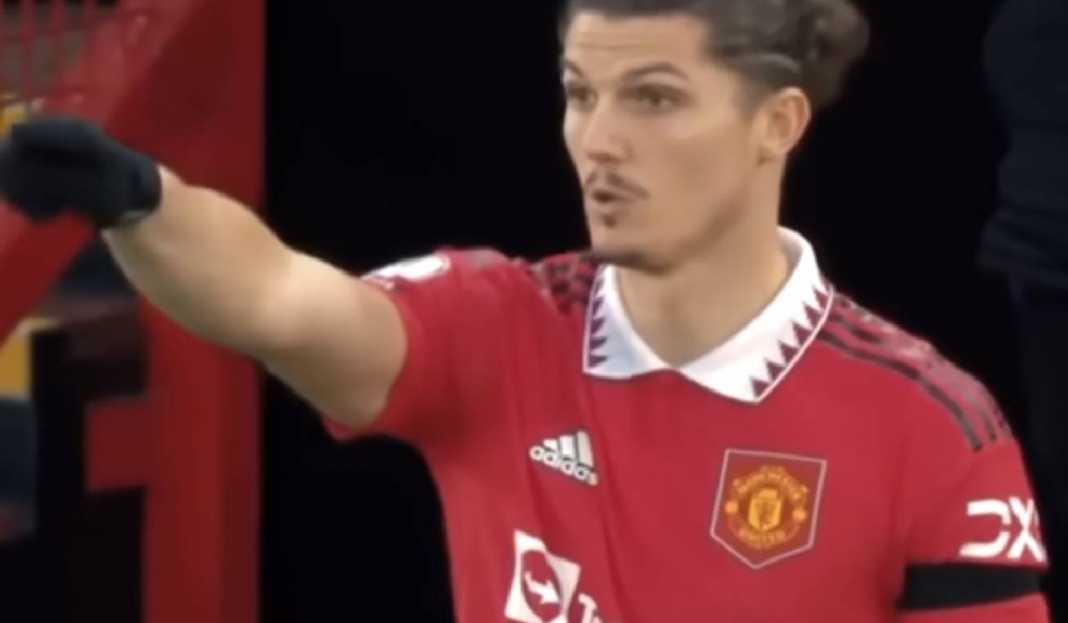 Marcel Sabitzer Saat Dipinjamkan ke Manchester Unuted dan Masuk di Laga MU dari Bangku Cadangan Duh, AS Roma Hadapi Kendala untuk Boyong Marcel Sabitzer