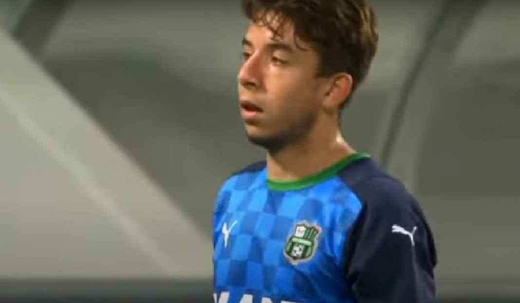 Maxime Lopez Bermain untuk Sassuolo di Liga Italia Sassuolo Kirim Sinyal Lepas Satu Gelandang ke Napoli