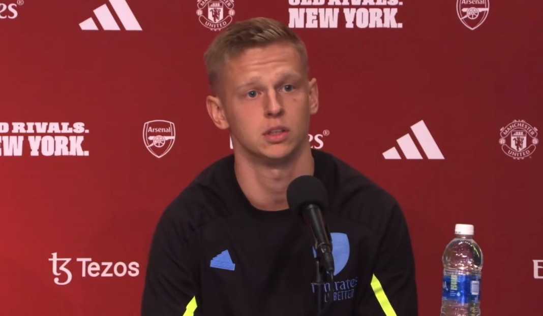 Oleksandr Zinchenko dalam konferensi pers Oleksandr Zinchenko Sebut Arsenal Bakal Belajar dari Kegagalan Juara Liga Musim Lalu