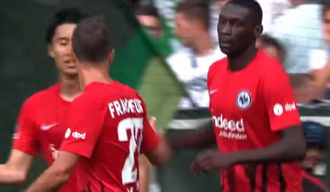 Randal Kolo Muani Usai Cetak Gol untuk Eintracht Frankfurt di Liga Jerman Jadi Rebutan Klub Inggris, Eh Randal Kolo Muani Bertahan di Eintracht Frankfurt