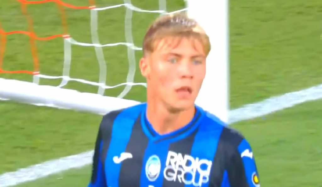 Rasmus Hojlund ke Manchester United, Atalanta Raih Keuntungan Besar!