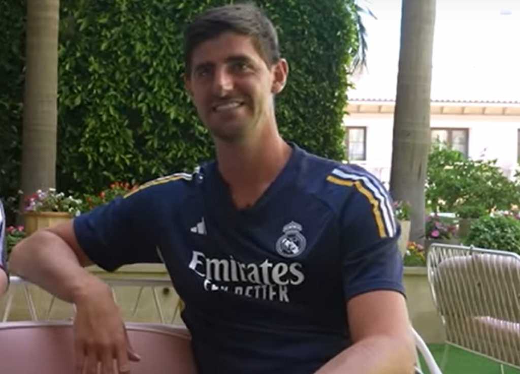 Thibaut Courtois tetap belum bisa membela Real Madrid dalam tur pramusim kali ini