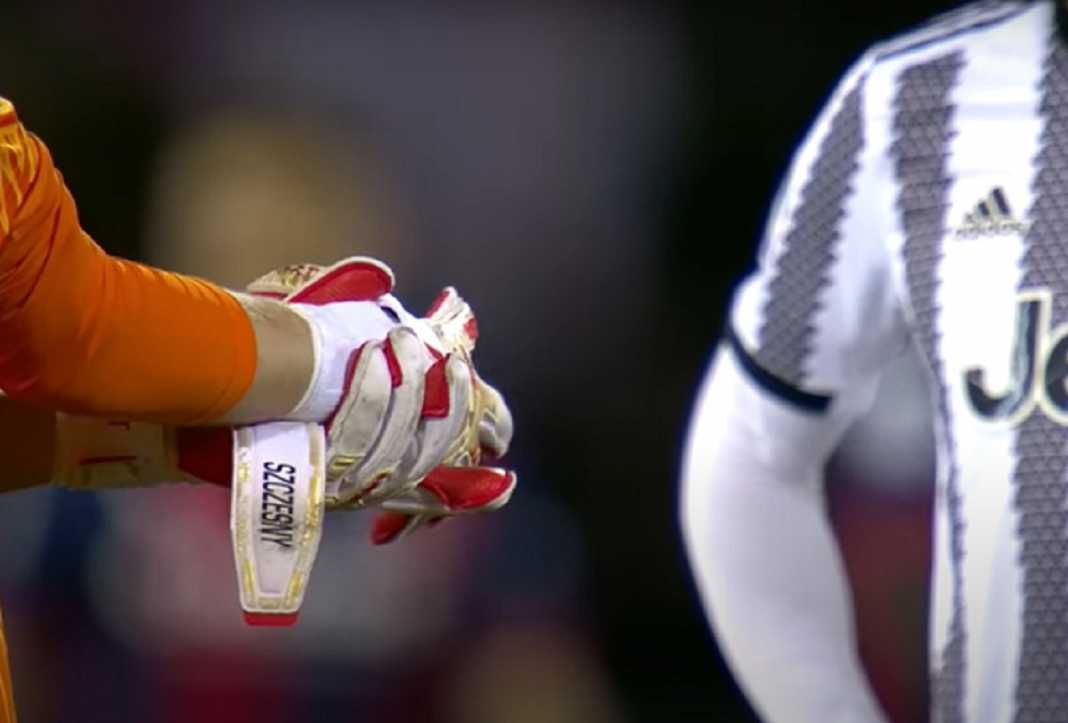 Wojciech Szczesny dalam sebuah laga Juventus Wojciech Szczesny dalam sebuah laga Juventus