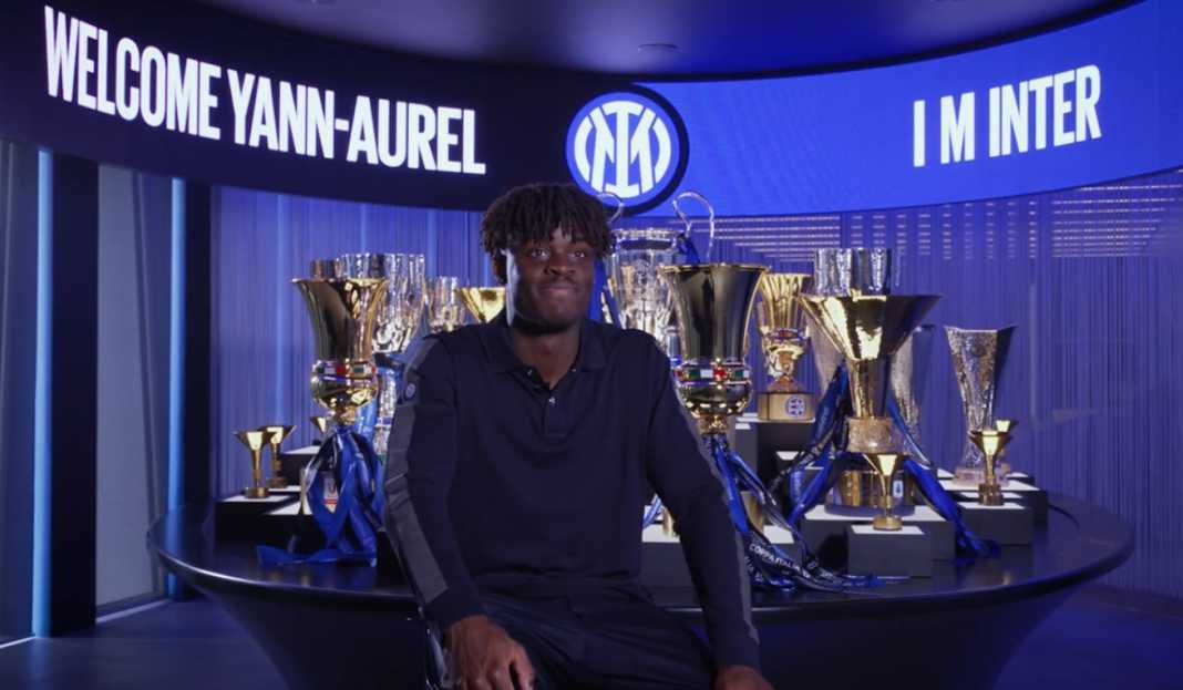 Yann Bisseck resmi ke Inter Milan Update Transfer Inter Milan 14/7 : Raffaele Di Gennaro, Yann Bisseck, Anatoly Trubin, Robin Gosens