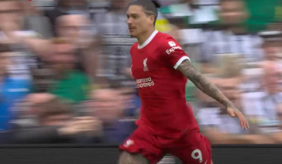 Darwin Nunez Usai Cetak Gol di Laga Newcastle United vs Liverpool Sorry, Menang Comeback 10 Pemain Liverpool Kontra The Magpies Bukan Jaminan Juara Liga Inggris