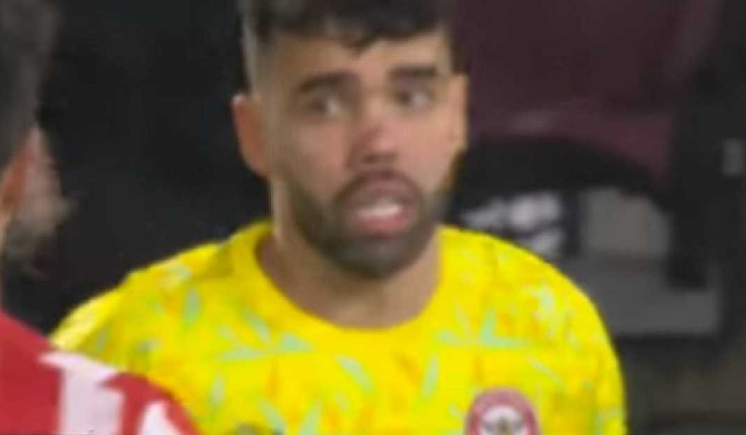 David Raya Tampil untuk Laga Brentford di Liga Inggris Gegara Kiper, Arsenal Dianggap Mulai Ngawur di Bursa Transfer!