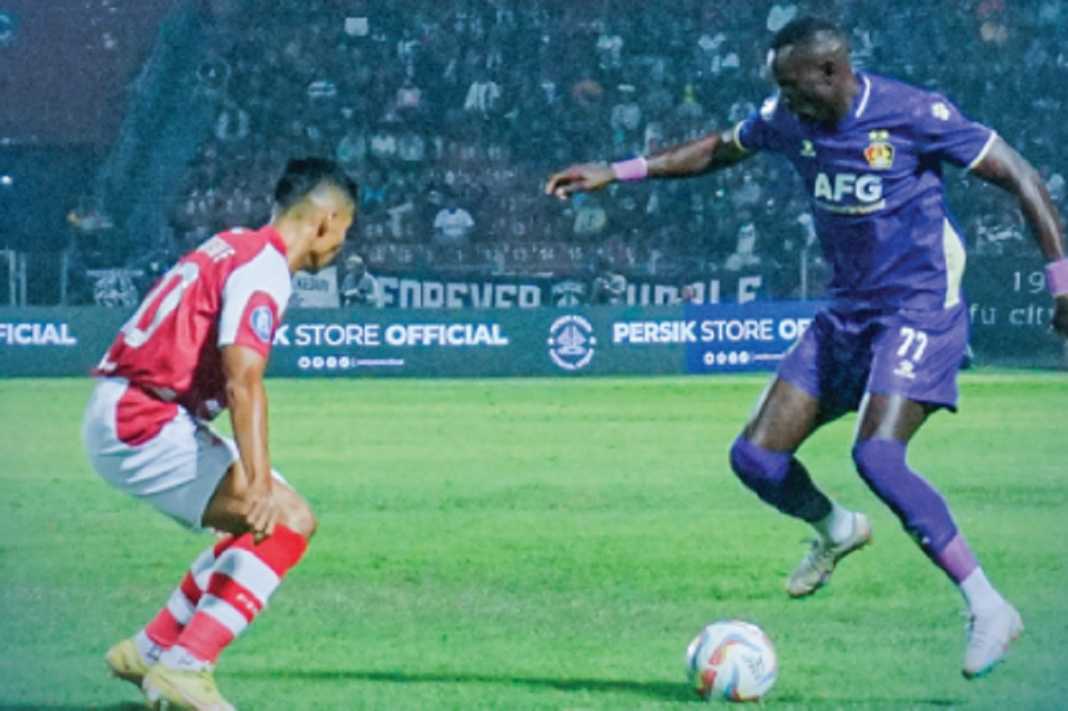 Duel Persik Kediri kontra Persis Solo Duel Persik Kediri kontra Persis Solo