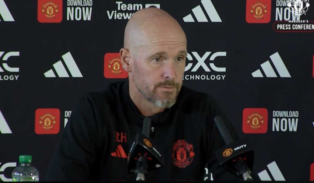 Erik ten Hag dalam konferensi pers Manchester United Erik ten Hag Update Kondisi Manchester United Jelang Laga Pembuka Liga Inggris