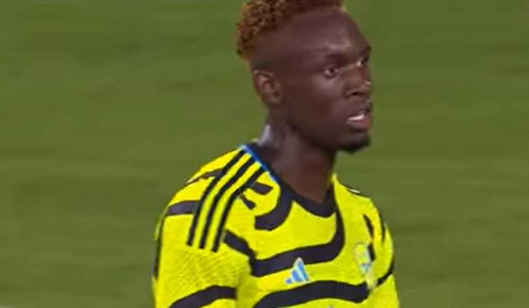 Folarin Balogun Tampil untuk Arsenal di Pramusim 2023 Tanda-tanda Folarin Balogun Selangkah Lagi ke Inter Milan!