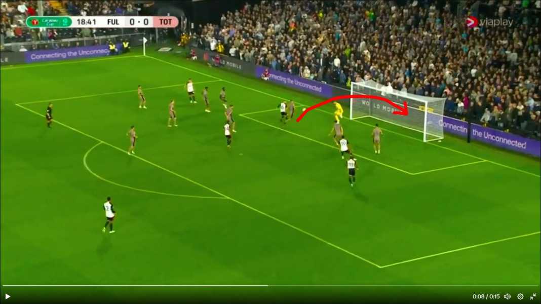 Gol bunuh diri Micky van den Ven Maaf Postecoglou, Tottenham Tersingkir dari Ajang EFL Cup Meskipun Richarlison Cetak Gol