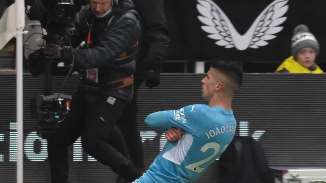 Joao Cancelo merayakan gol Manchester City Ditolak Guardiola, Ditolak Bayern Munchen, Joao Cancelo Kini Milik Barcelona