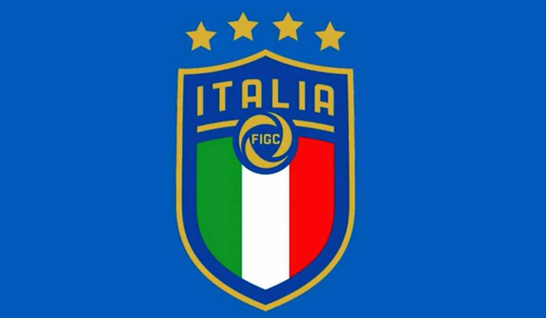 Logo FIGC Roberto Mancini Cabut, Maurizio Sarri Dorong Timnas Italia Rekrut Pelatih Ini