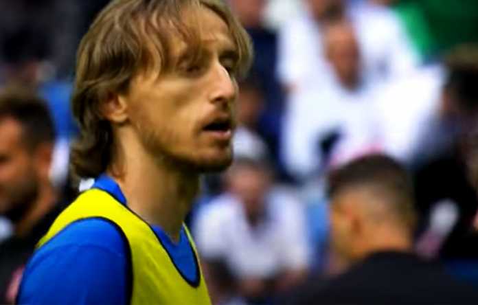 Luka Modric dalam sebuah sesi latihan di Real Madrid