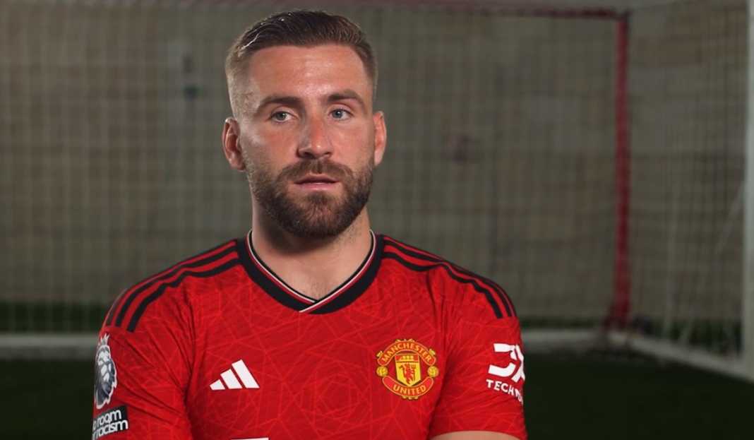 Luke Shaw cedera dan akan absen lawan Nottingham Forest Kabar Manchester United : Luke Shaw Cedera, Brandon Williams dan Noam Emeran Pergi
