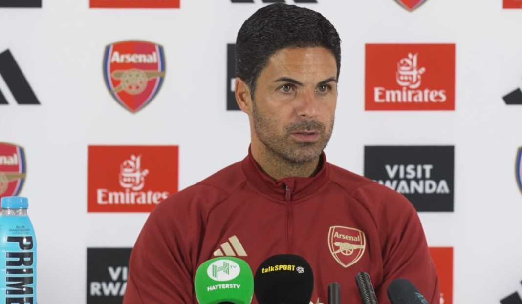 Mikel Arteta berbicara di konferensi pers Mikel Arteta Kecewa Soal Cedera Jurrien Timber, Tidak Akan Ubah Rencana Transfer Arsenal
