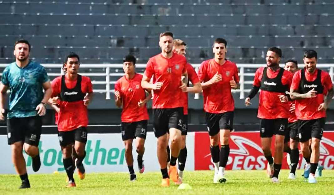 Pemain Borneo FC Latihan Jelan g Hadapi Persita Prediksi Borneo FC vs Persita Tangerang di Liga 1