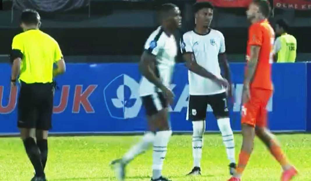 Pemain Borneo FC dan RANS Nusantara FC di Pekan ke-6 Liga 1 Hasil Borneo FC vs RANS Nusantara FC di Liga 1: Evandro Brandao Buyarkan Kemenangan Pesut Etam