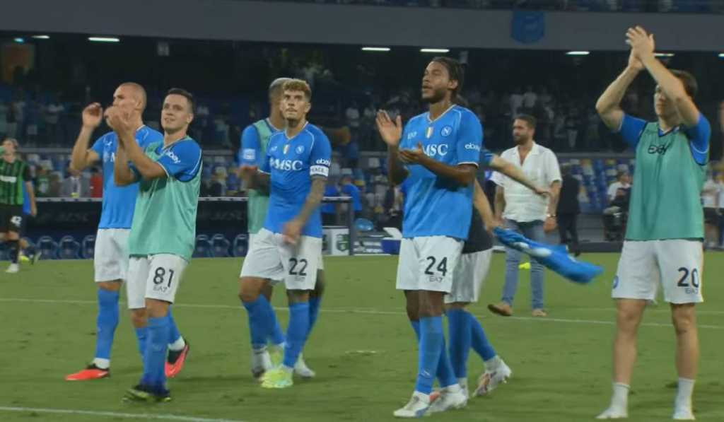 Awal Musim Berjalan Mulus, Napoli Pede Bisa Pertahankan Scudetto