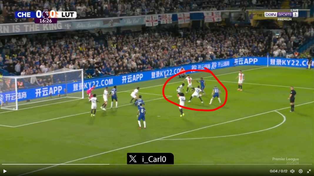 Proses terjadinya gol Raheem Sterling ke gawang Luton Town Chelsea Raih Kemenangan Pertama, Loncat Dari Posisi 14 ke 8 Premier League