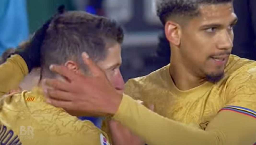 Ronald Araujo Cedera Lagi Ronald Araujo Cedera Lagi