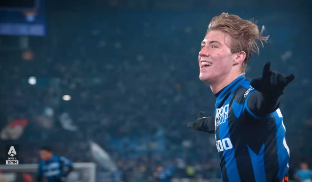 Selebrasi gol Rasmus Hojlund Rasmus Hojlund Tes Medis Hari Ini, Segera Resmi Jadi Pemain Baru Manchester United